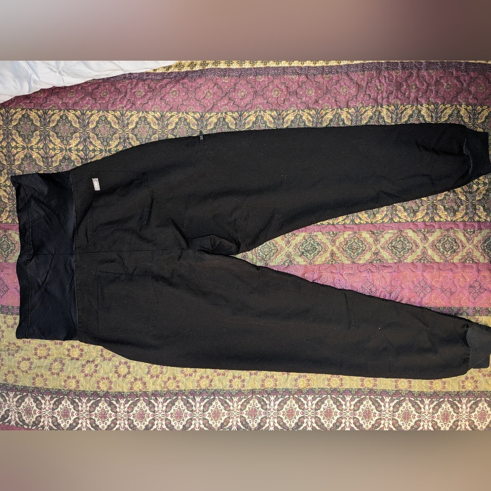 Maternity joggers